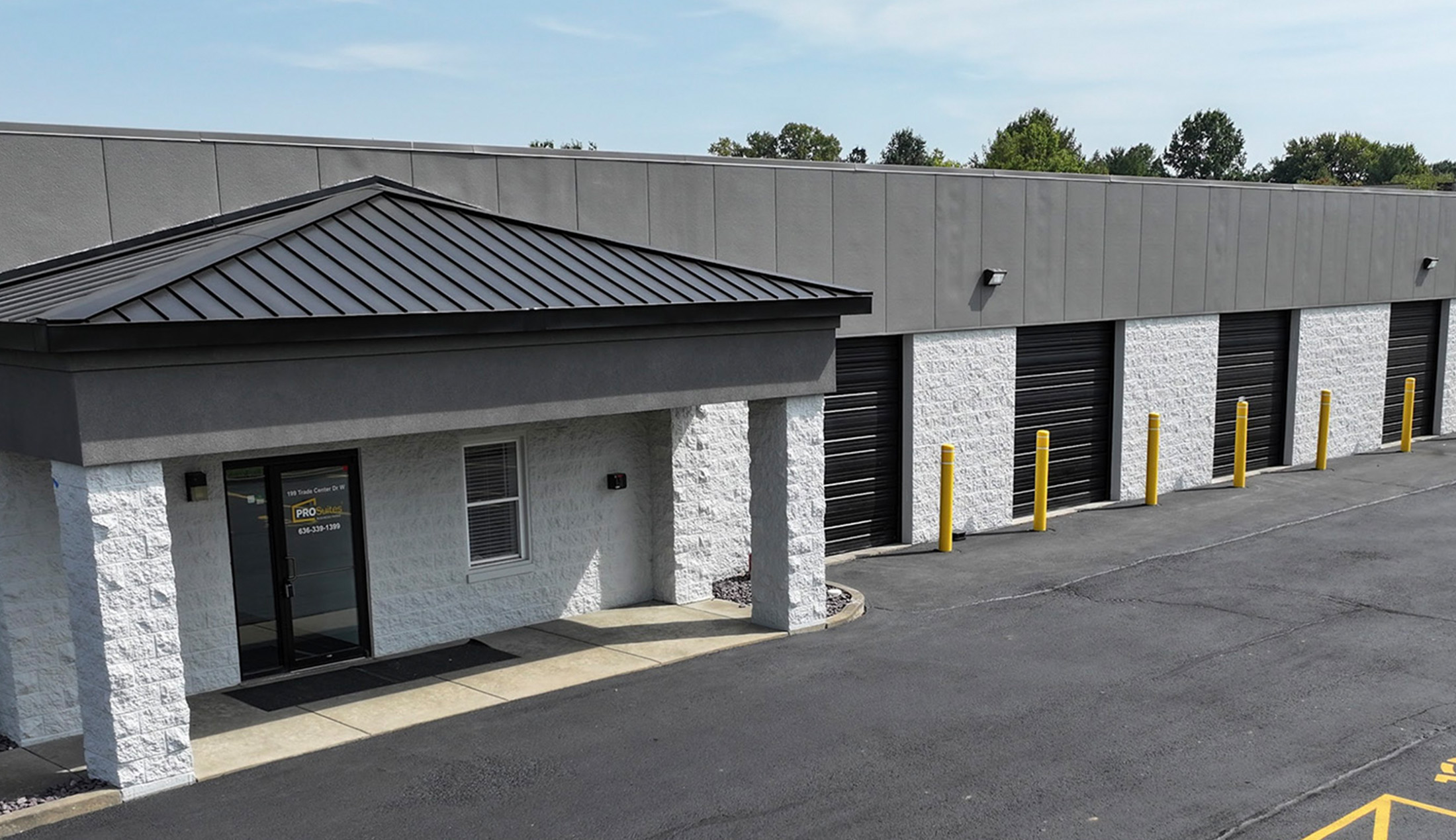 ProSuites-199TradeCenter-front1-OFFICES